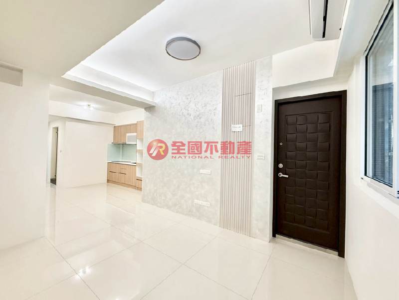 三重國小捷運旁黃金樓層美妝屋