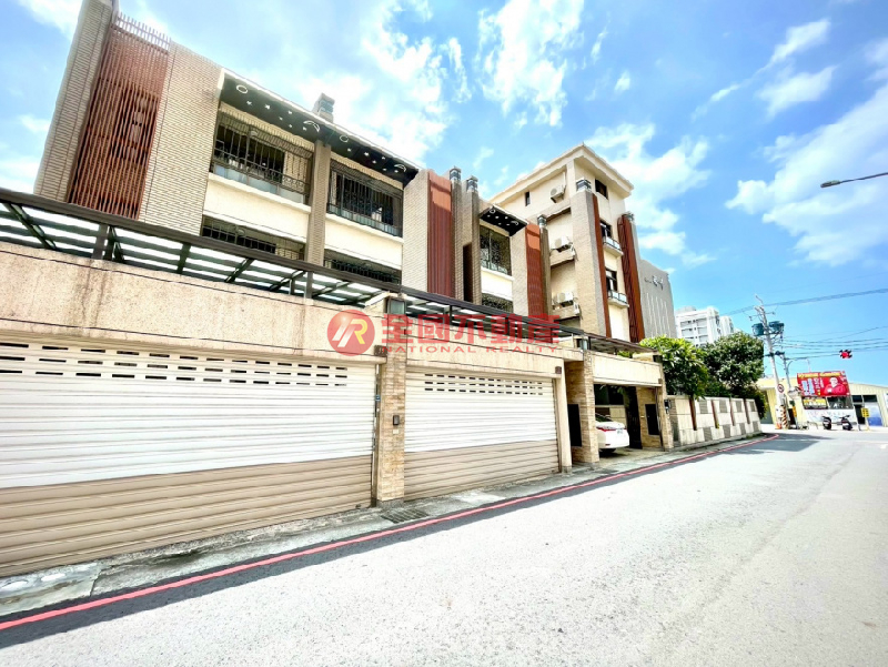 尚順騰峰臨路透天厝