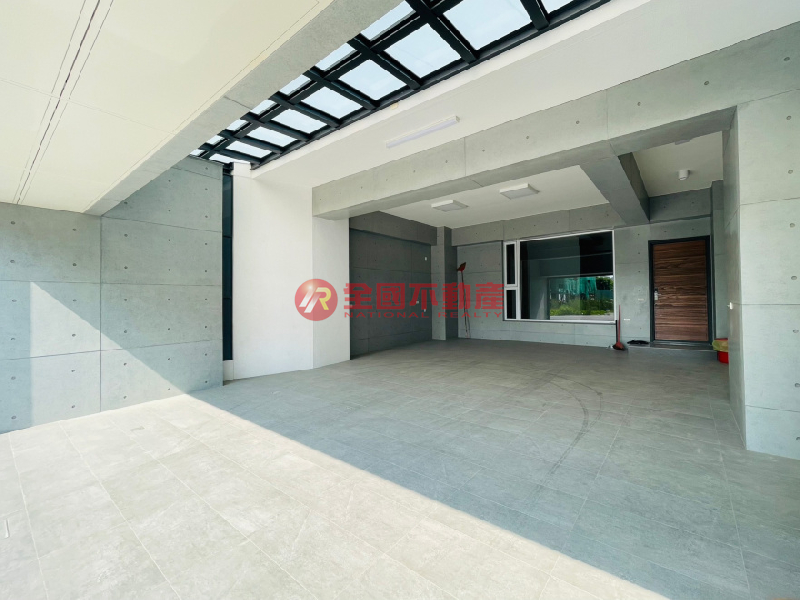 安南大地坪電梯豪墅~專簽物件,勿擾屋主